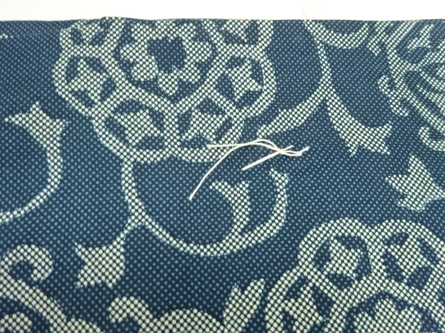  未使用品　華紋唐草模様小紋着物